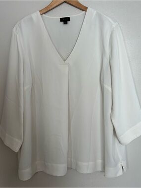 J. Jill White V-Neck 3/4 Sleeve Blouse